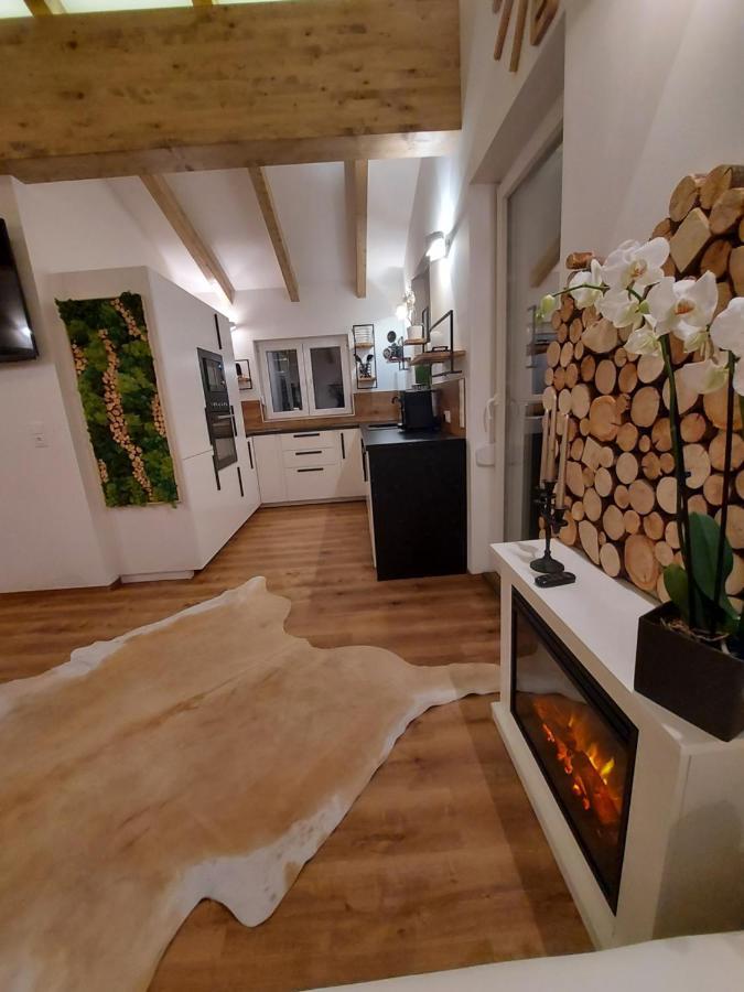 Auszeit Steiraland Penthouse 9 Mit Grossen Balkon Und Parkplatz Apartment Leoben  Ngoại thất bức ảnh